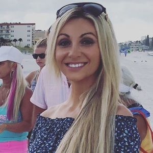 Meet your Posher, Lacy